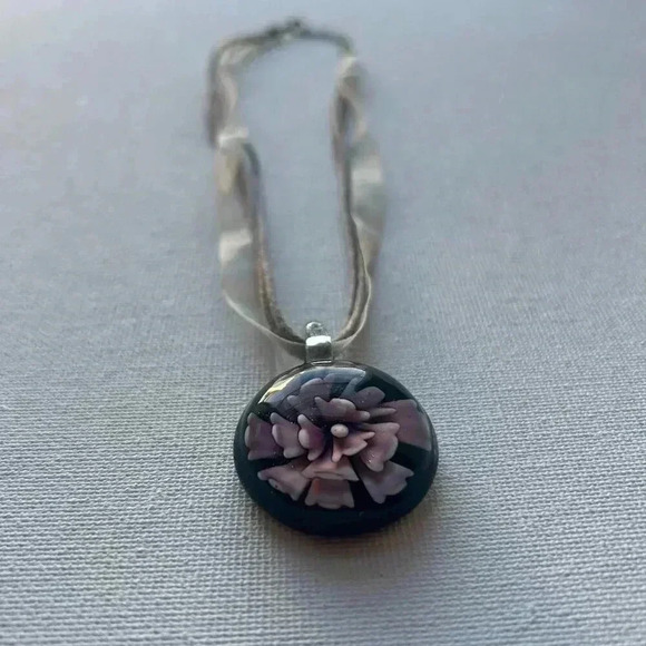 Vintage Murano Glass Flower Pendant Necklace - Picture 5 of 8